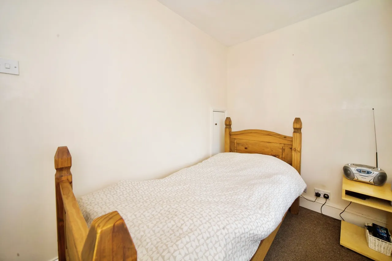 Avenue Road, London, N12, photo 10