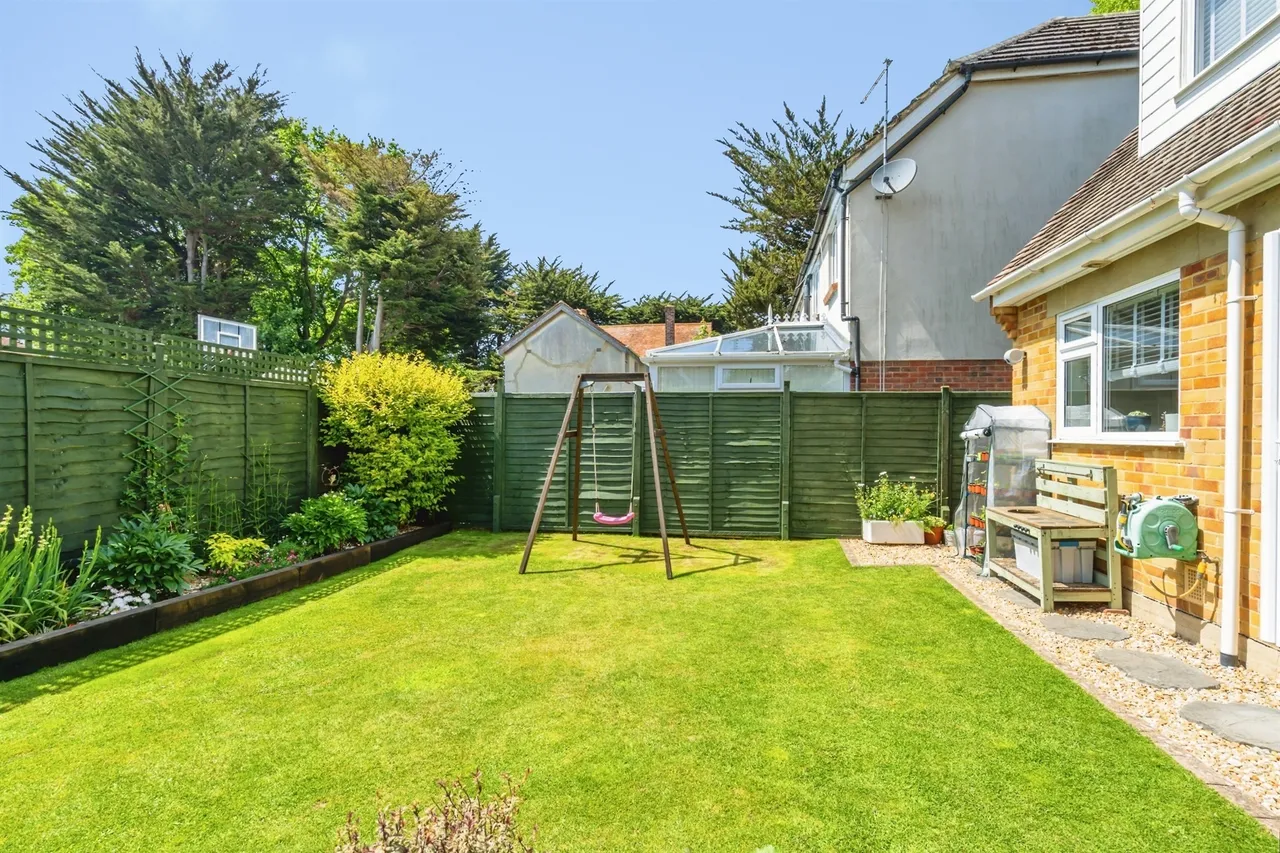 Outerwyke Road, Bognor Regis, photo 5