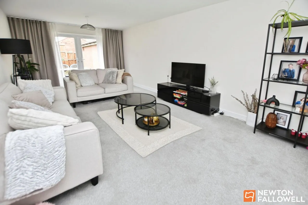 Chamomile Road, Shepshed, LE12, photo 3