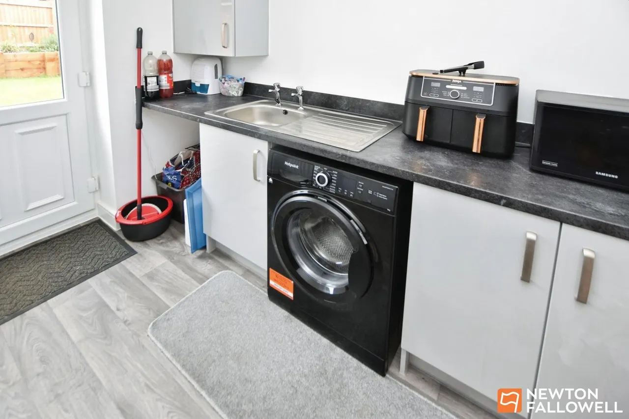 Chamomile Road, Shepshed, LE12, photo 7