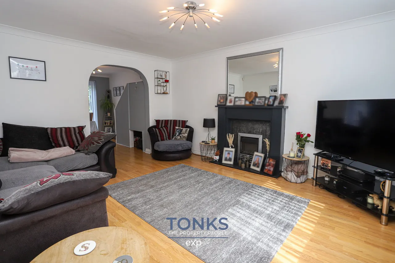 Cavalier Drive, Halesowen, B63 4SQ, photo 4