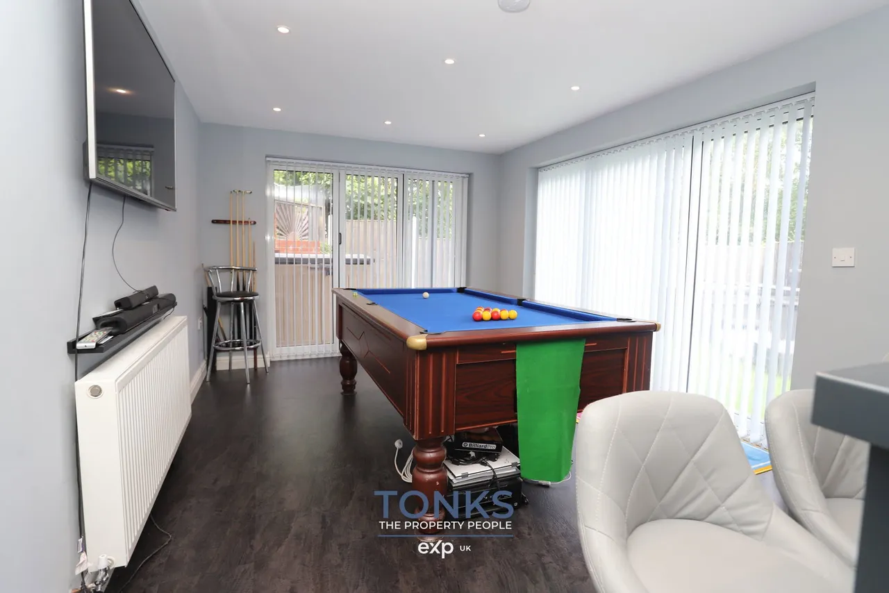 Cavalier Drive, Halesowen, B63 4SQ, photo 8