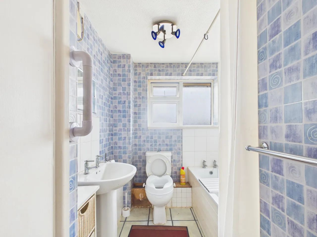 East Lodge Park, Farlington, PO6, photo 8