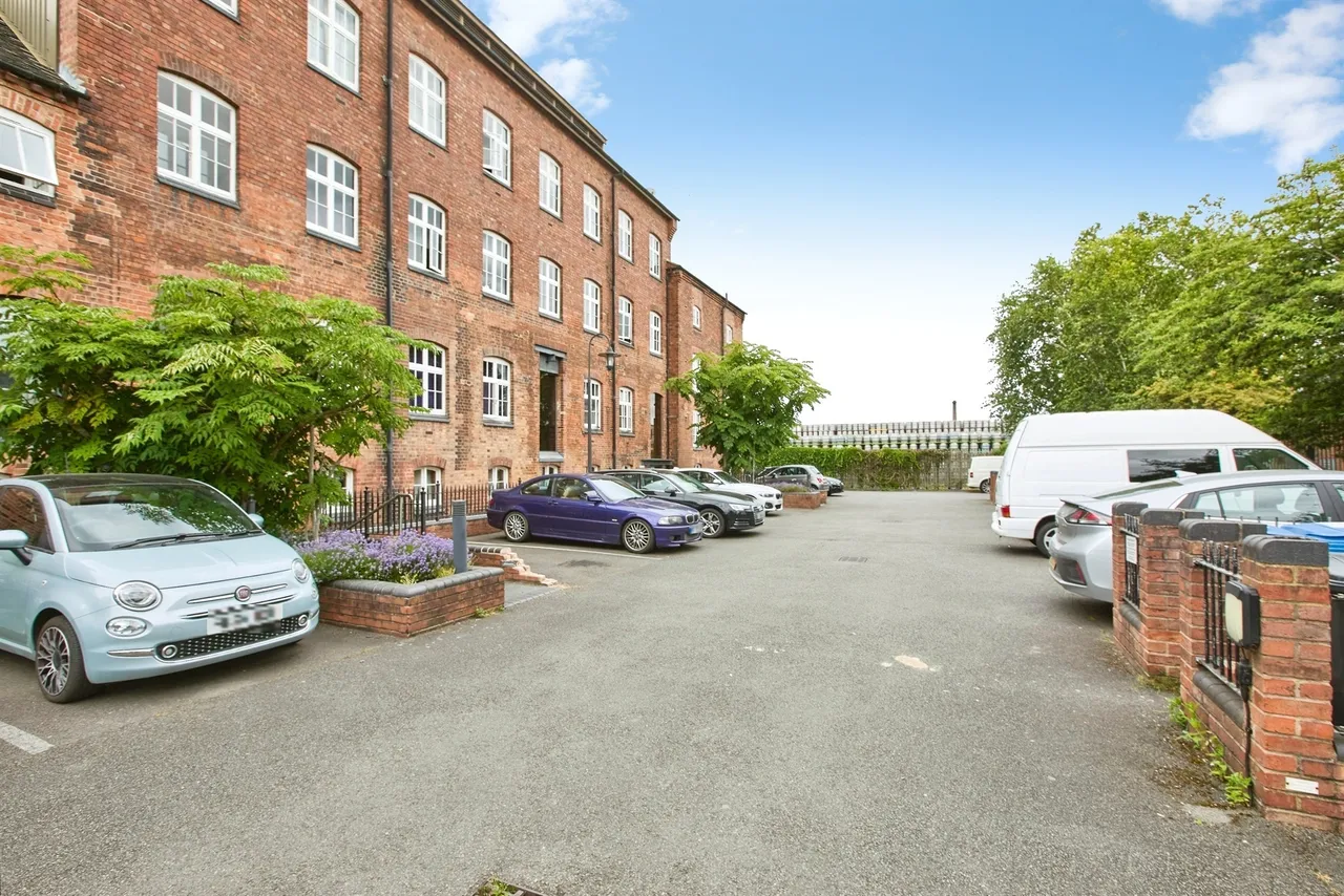 Horninglow Street, Burton-On-Trent, DE14, photo 4