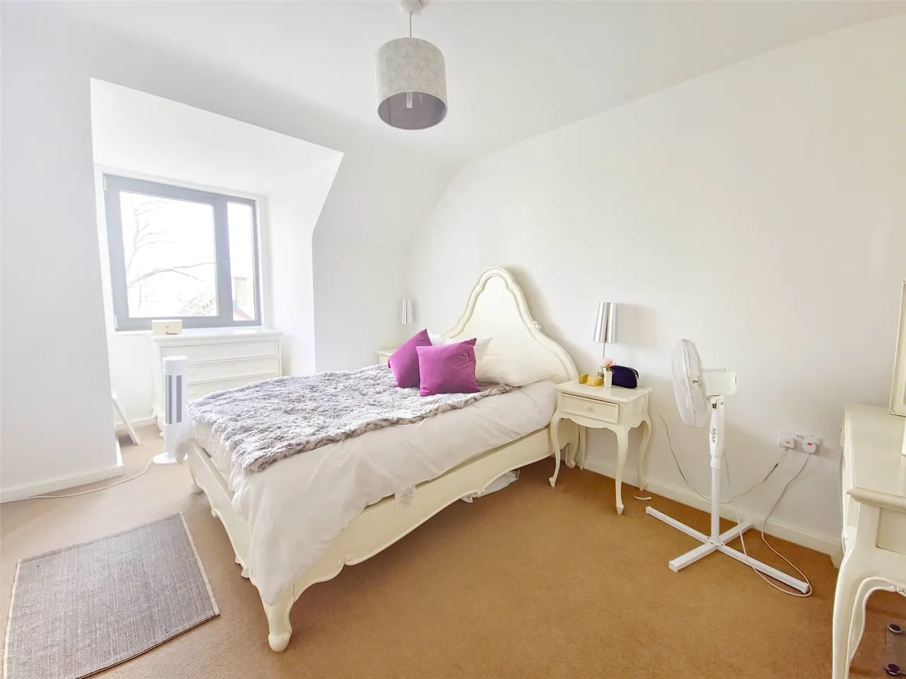 Suttons Lane, Hornchurch, RM12, photo 4