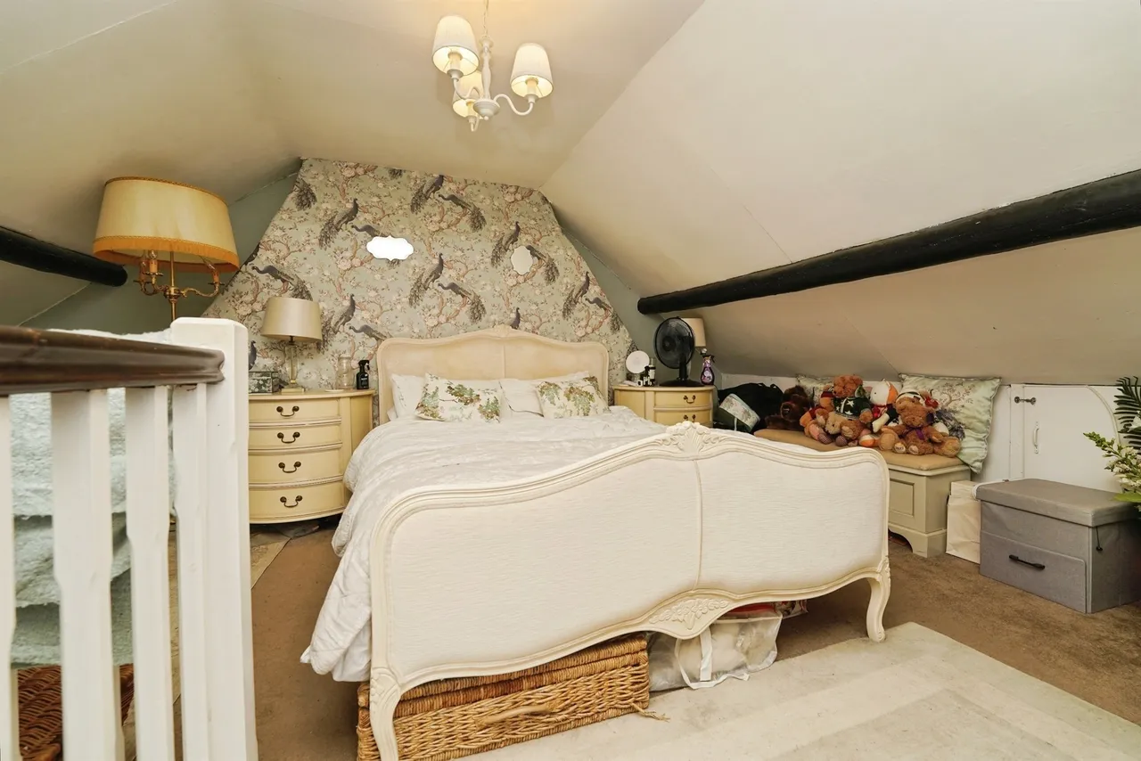 North Street, Calne, photo 9