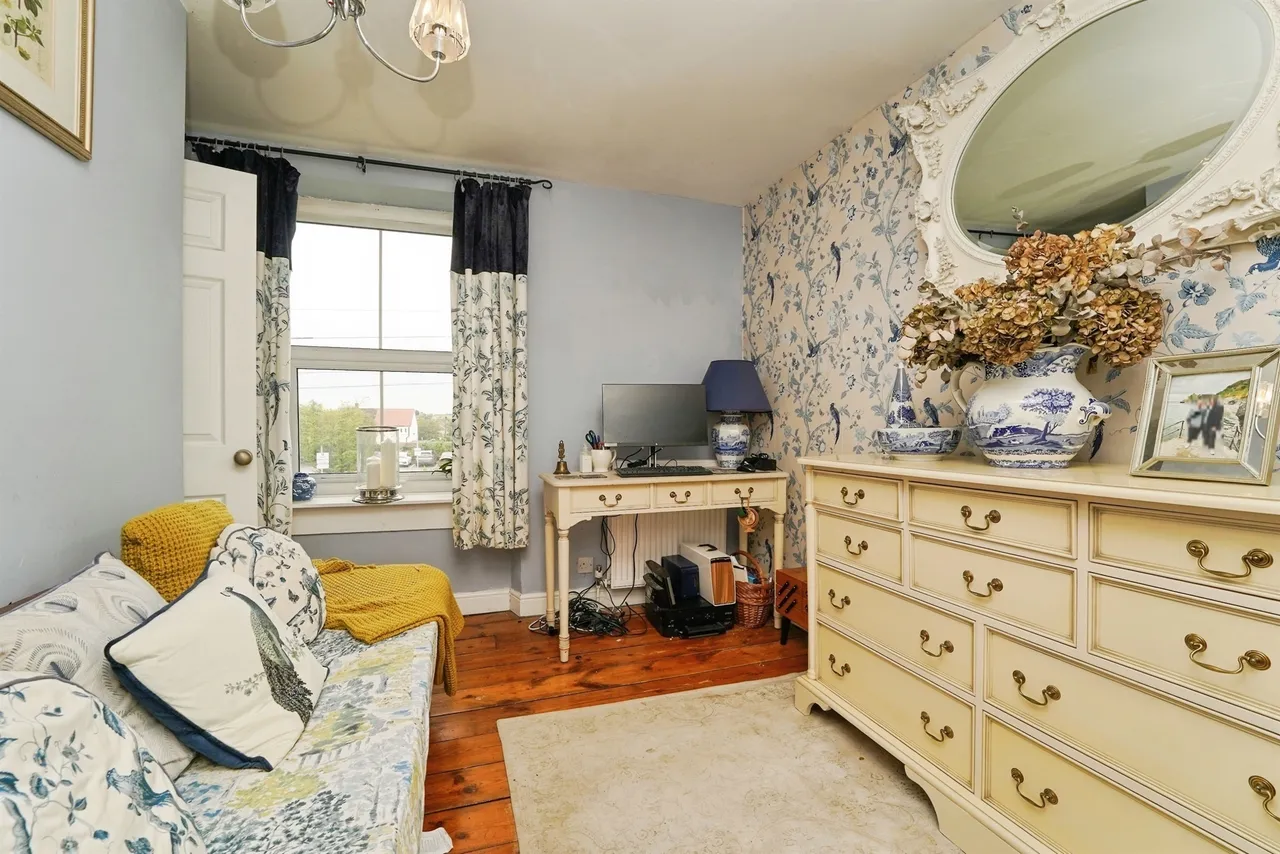 North Street, Calne, photo 11
