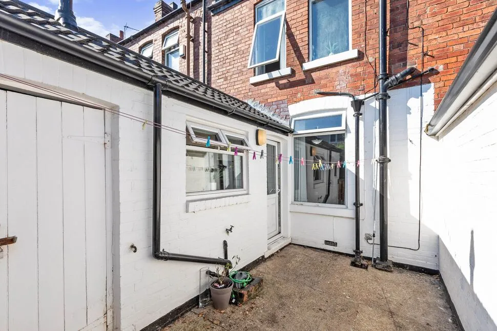 Queen Street, Pontefract, West Yorkshire, WF8, photo 6