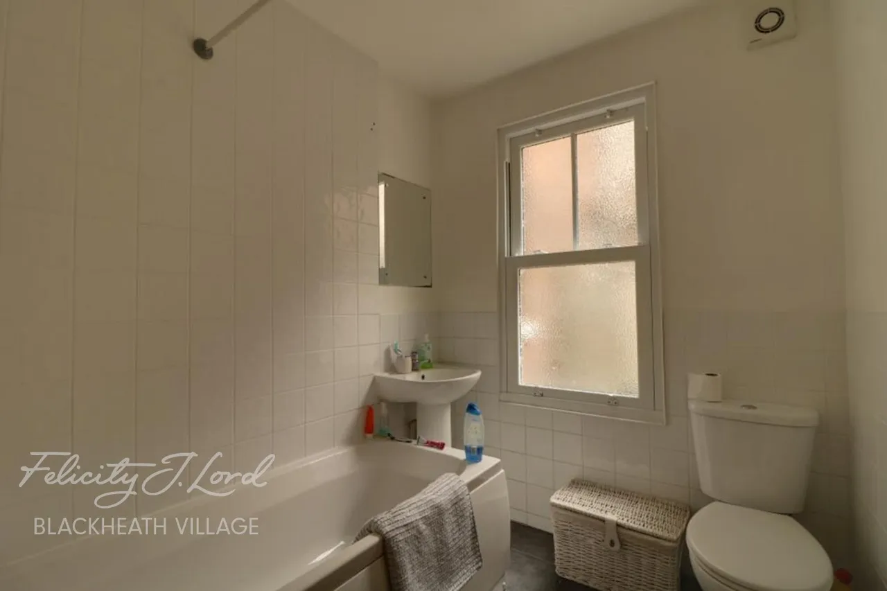 Eastcombe Avenue, SE7, photo 9