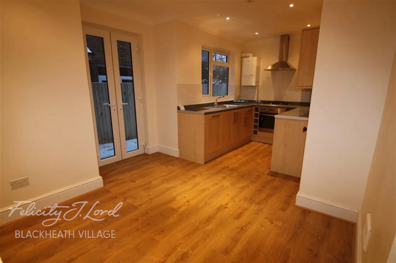 Eastcombe Avenue, SE7, photo 3