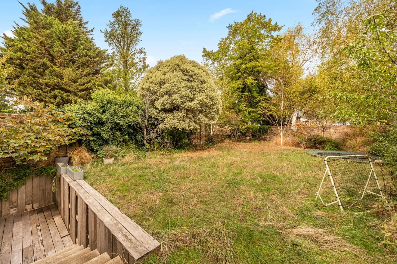 Caversham Road, London, NW5, photo 3