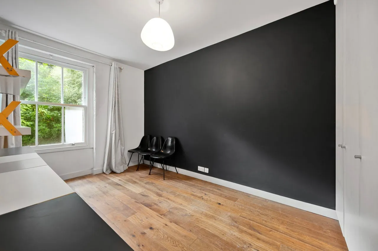 Caversham Road, London, NW5, photo 12