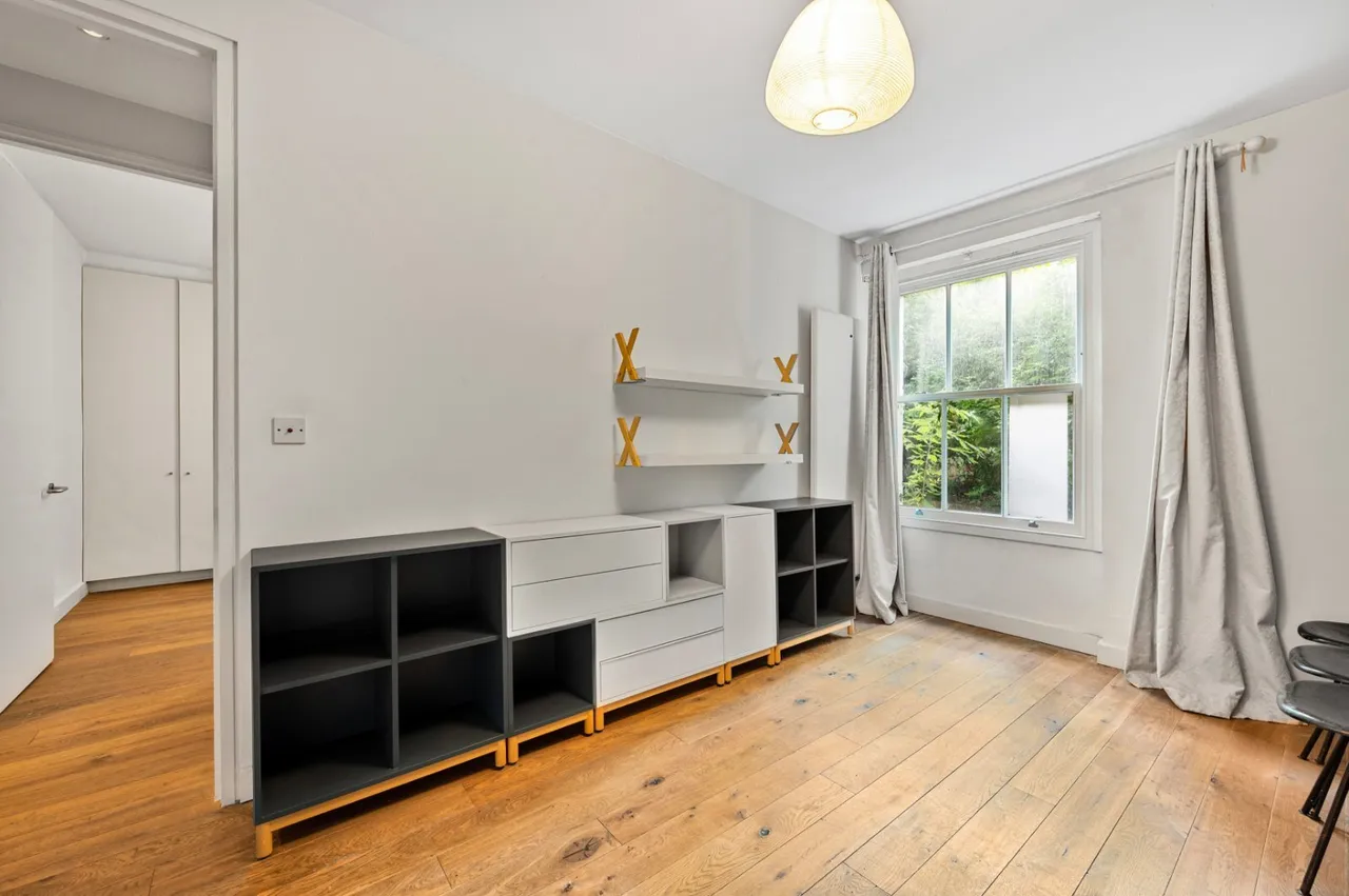 Caversham Road, London, NW5, photo 10