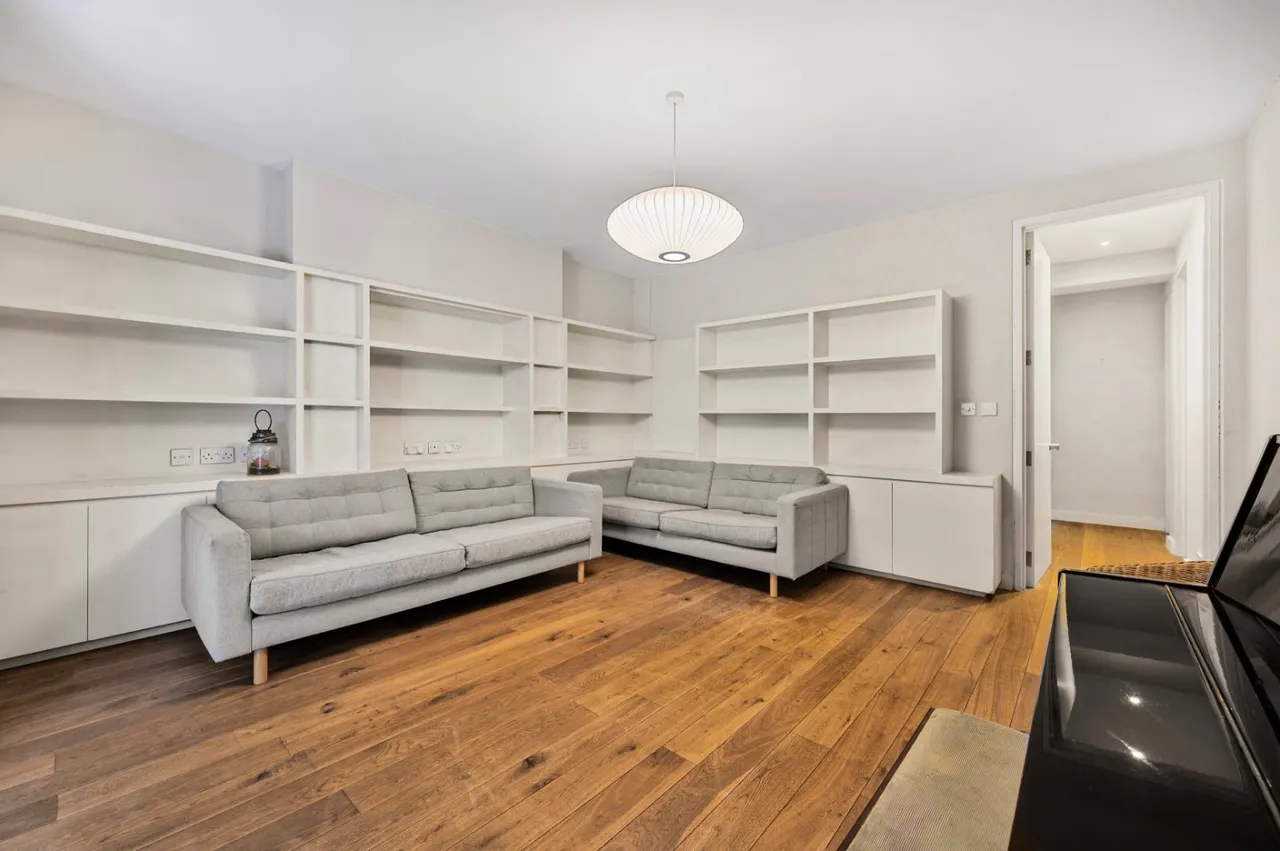Caversham Road, London, NW5, photo 2