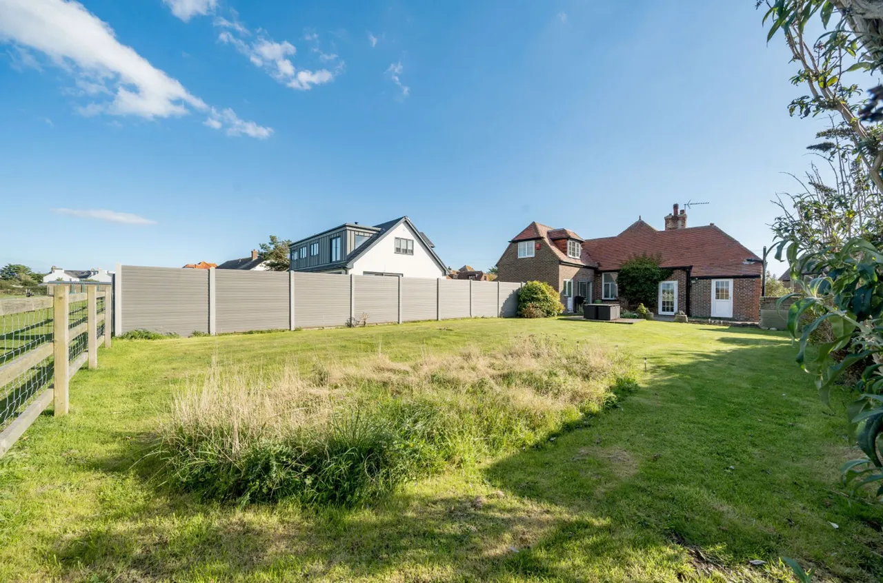 West Street, Selsey, PO20, photo 21