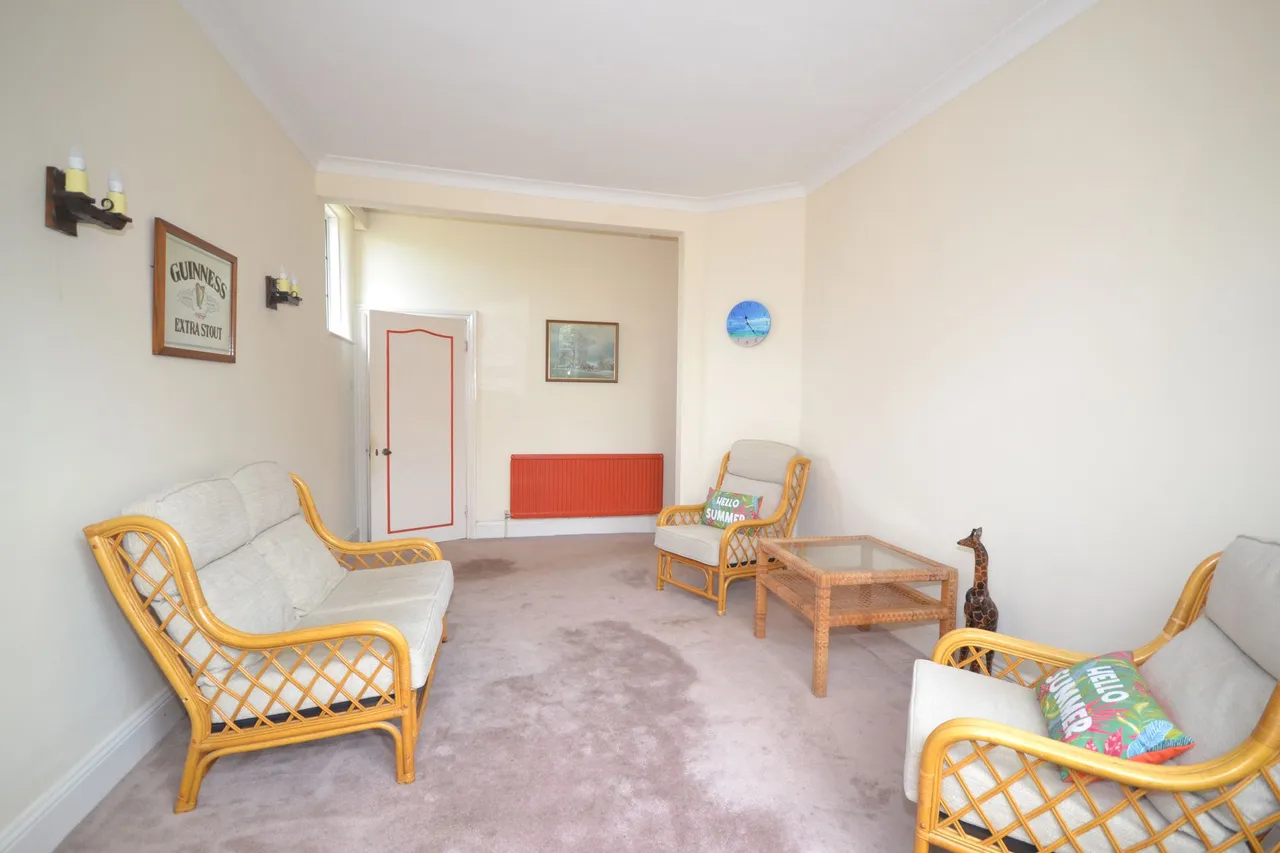 West Street, Selsey, PO20, photo 4