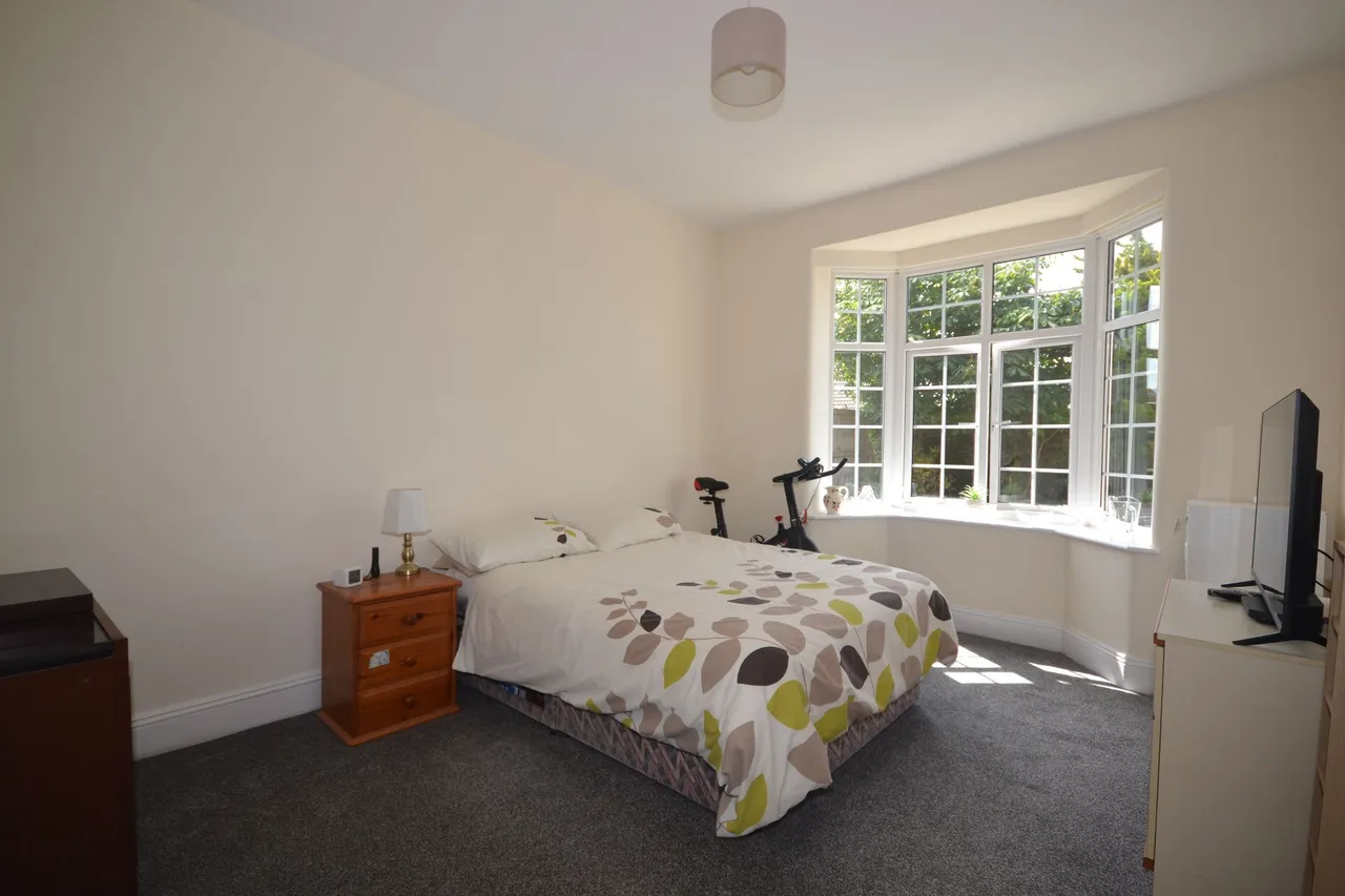 West Street, Selsey, PO20, photo 11