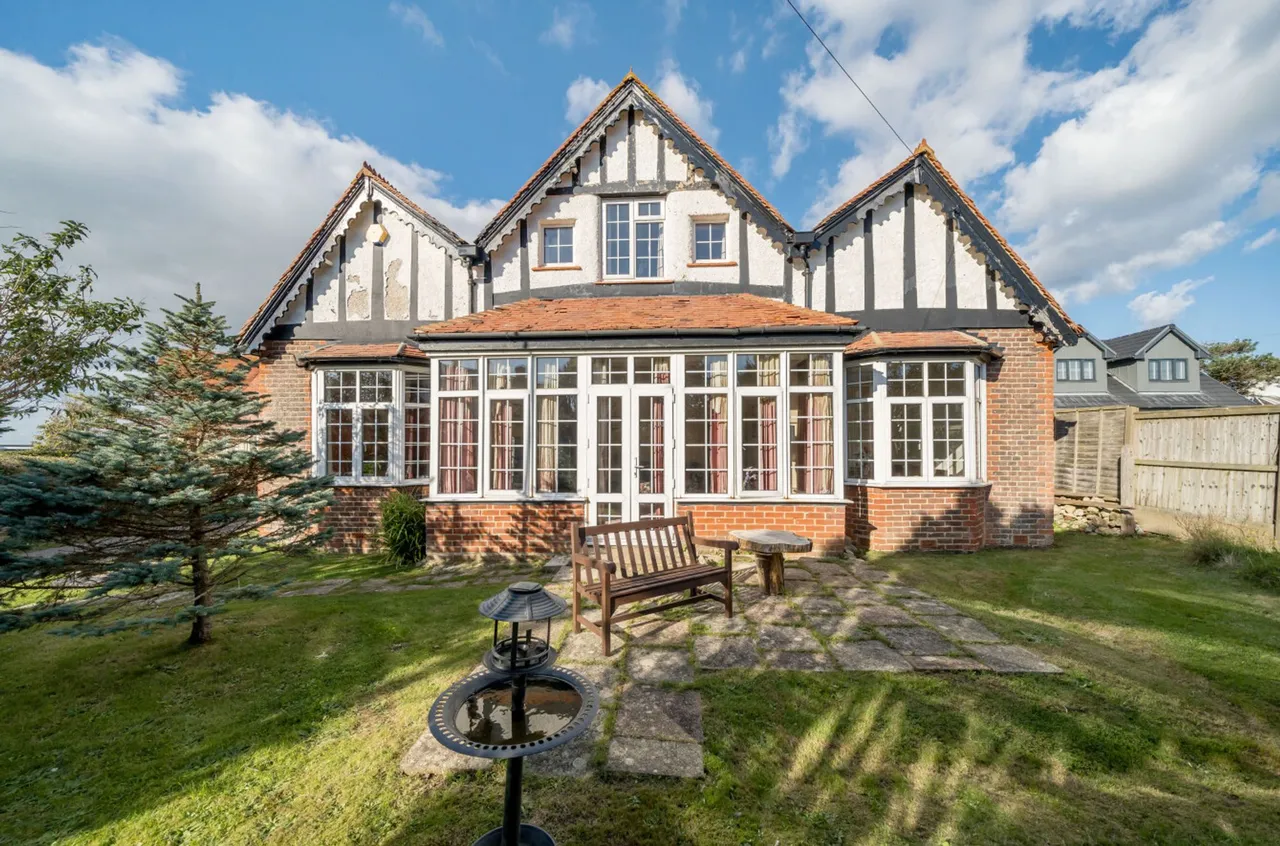 West Street, Selsey, PO20, photo 23