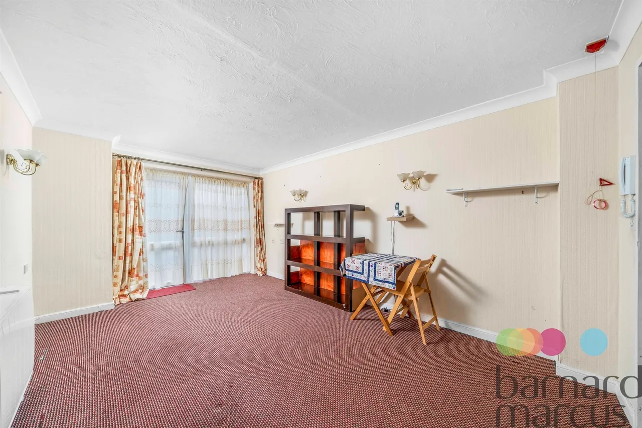 Friern Park, London, N12, photo 10