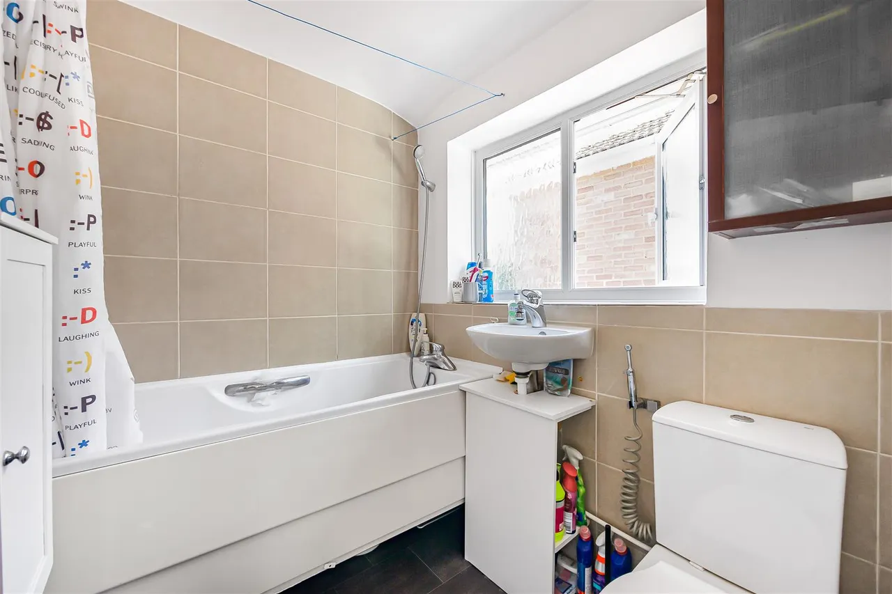 Sheridan Avenue, Caversham, RG4, photo 12