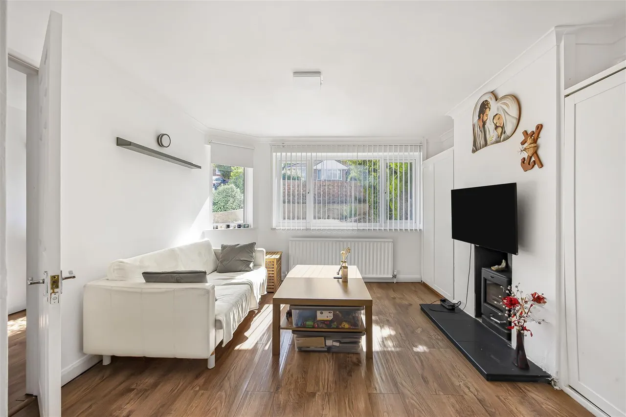 Sheridan Avenue, Caversham, RG4, photo 2