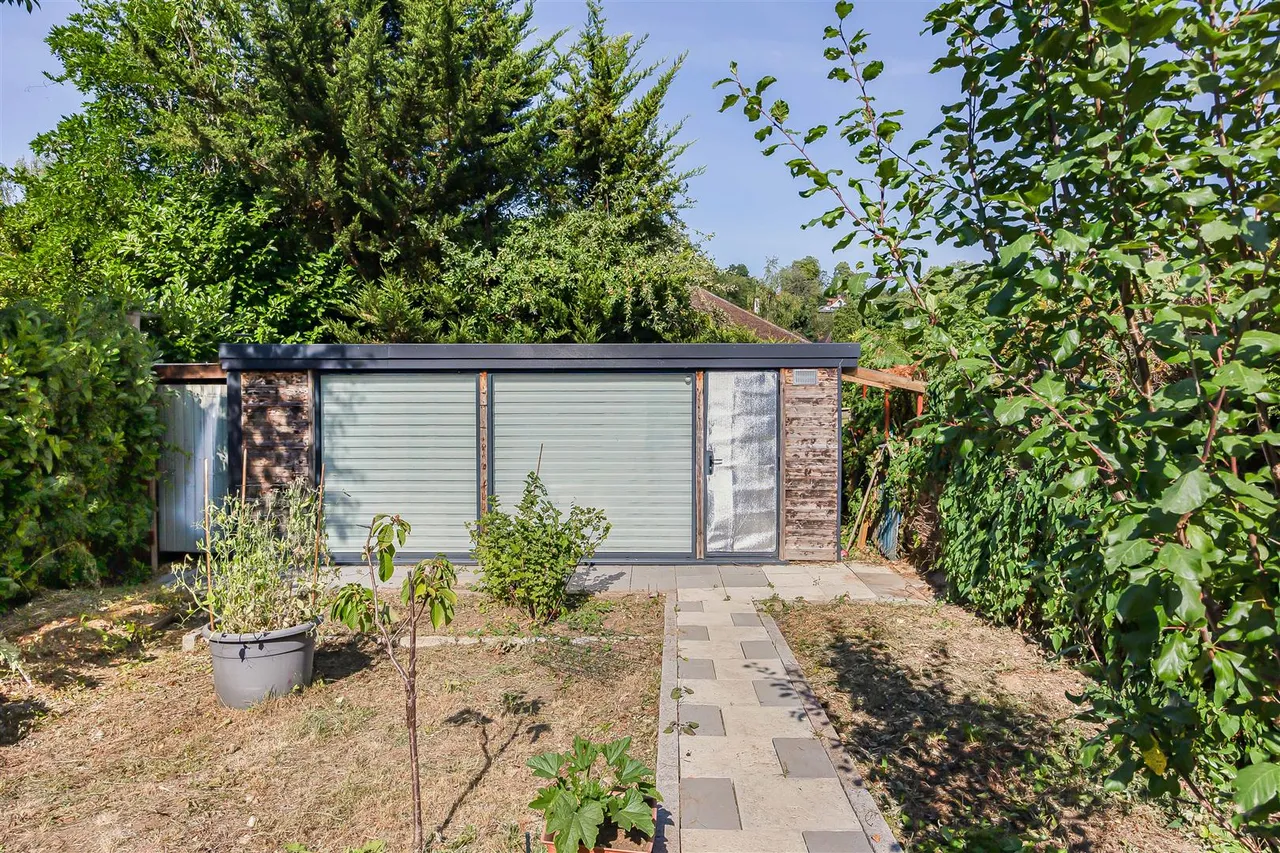 Sheridan Avenue, Caversham, RG4, photo 7