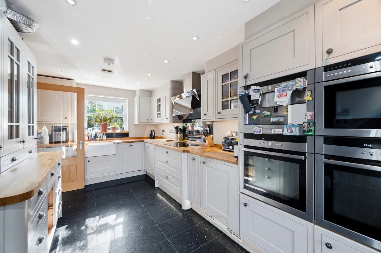 Blacksmiths Way, Woburn Sands, Milton Keynes, Milton Keynes, MK17 8GN, photo 2