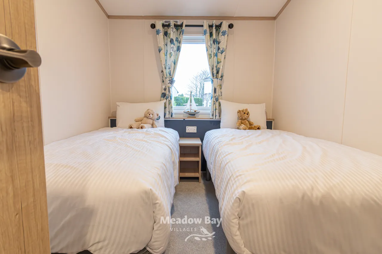 Manor Road, Hayling Island, PO11, photo 17
