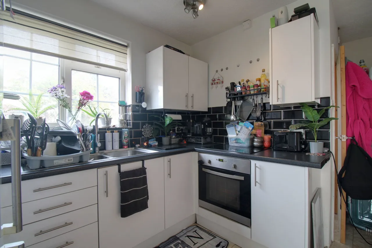 Hove, BN3, photo 4