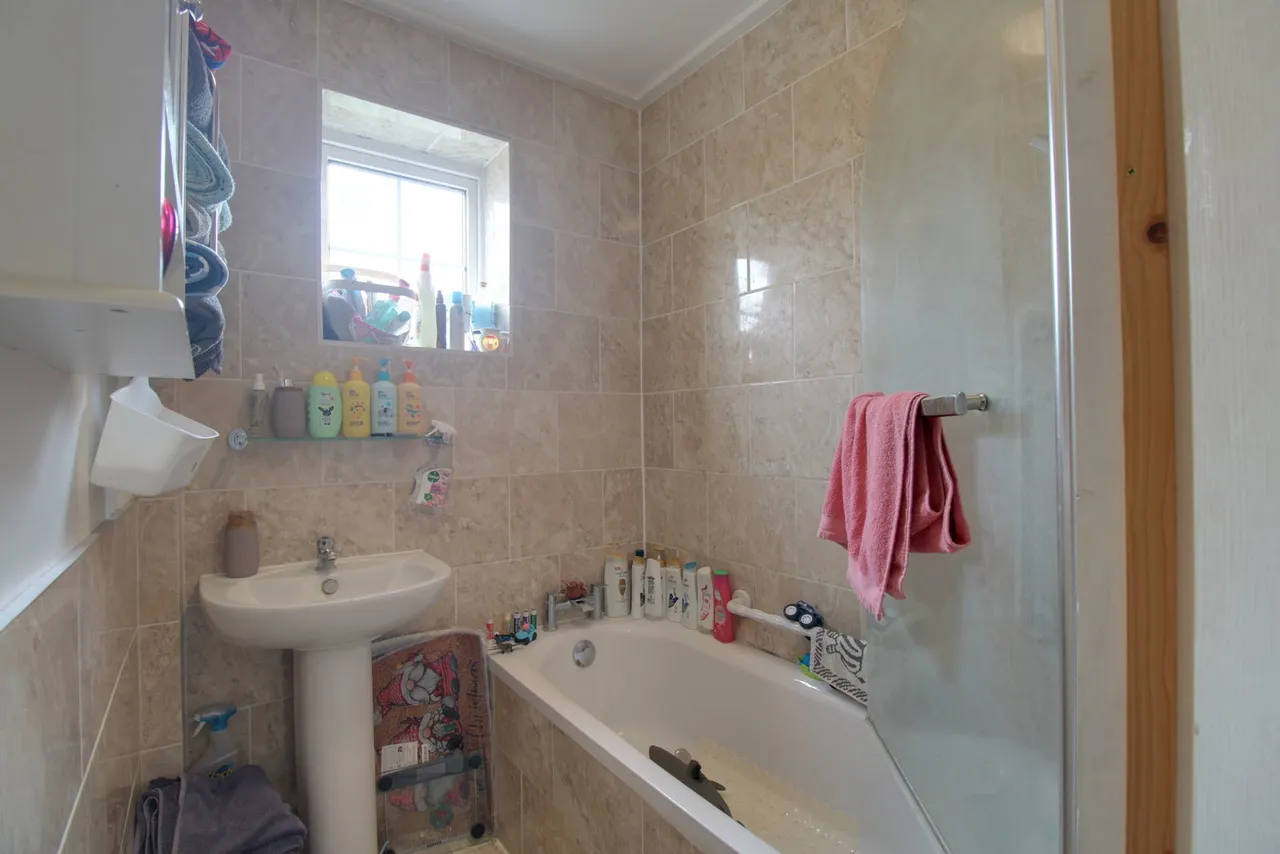 Hove, BN3, photo 5