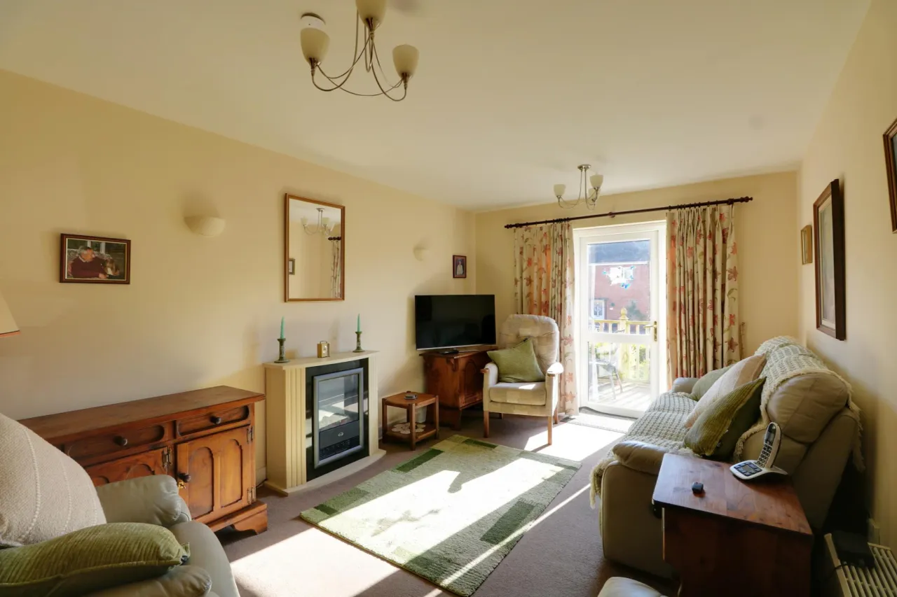 Queens Drive, Nantwich, photo 2