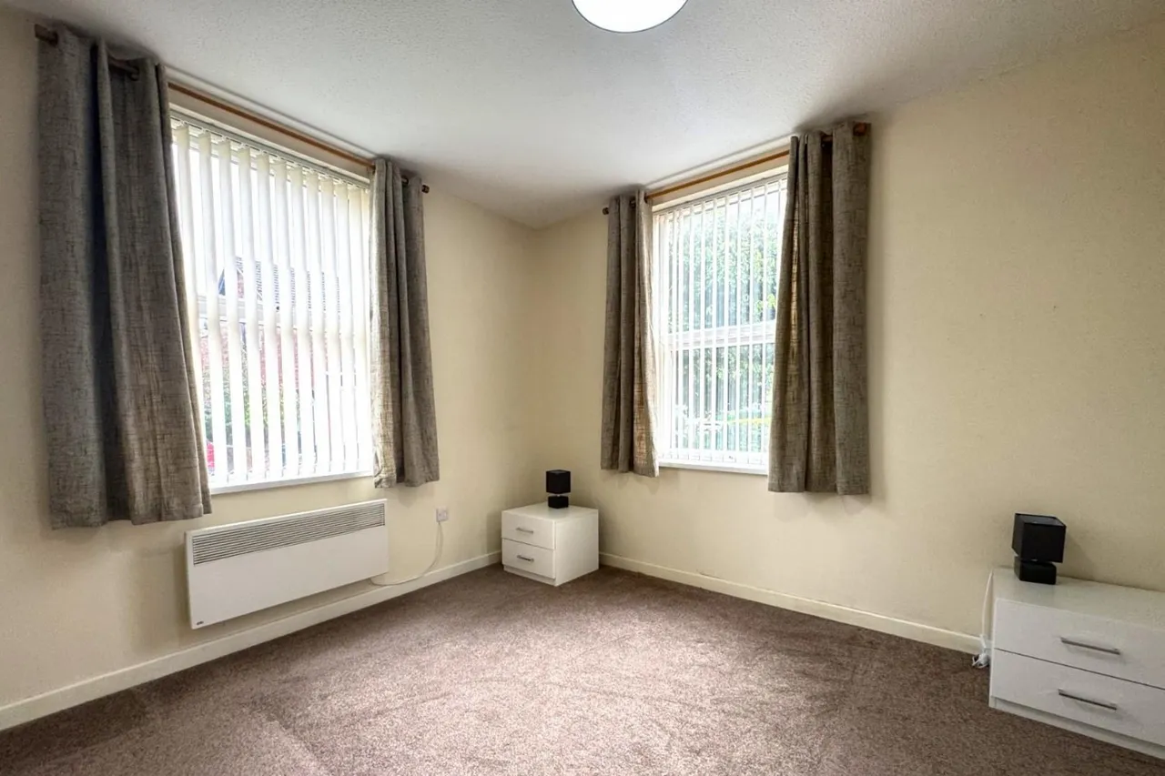 Cross Street, Chesterfield, S40, photo 7