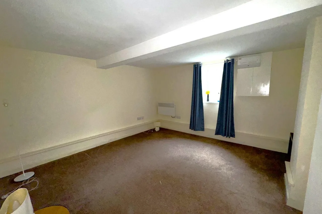 Cross Street, Chesterfield, S40, photo 9