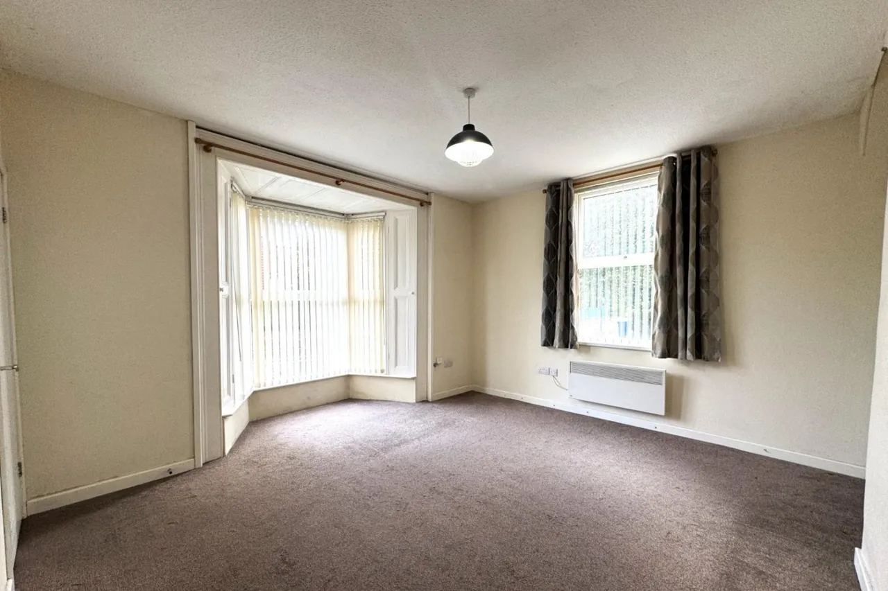 Cross Street, Chesterfield, S40, photo 13