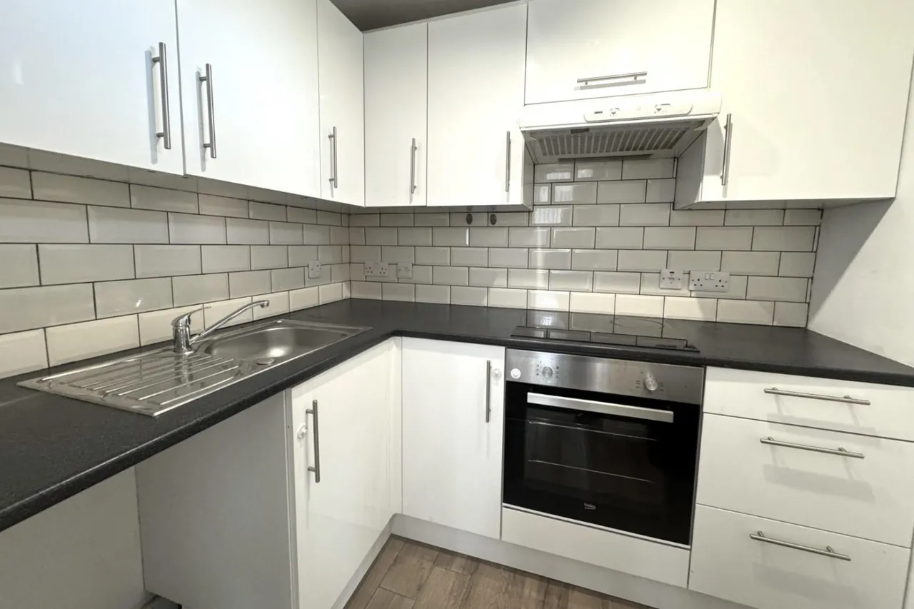 Cross Street, Chesterfield, S40, photo 11