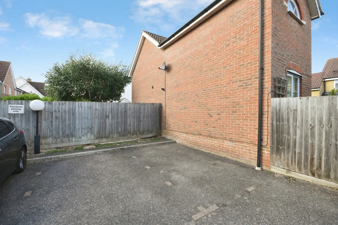 Ridings Avenue, Great Notley, CM77, photo 12