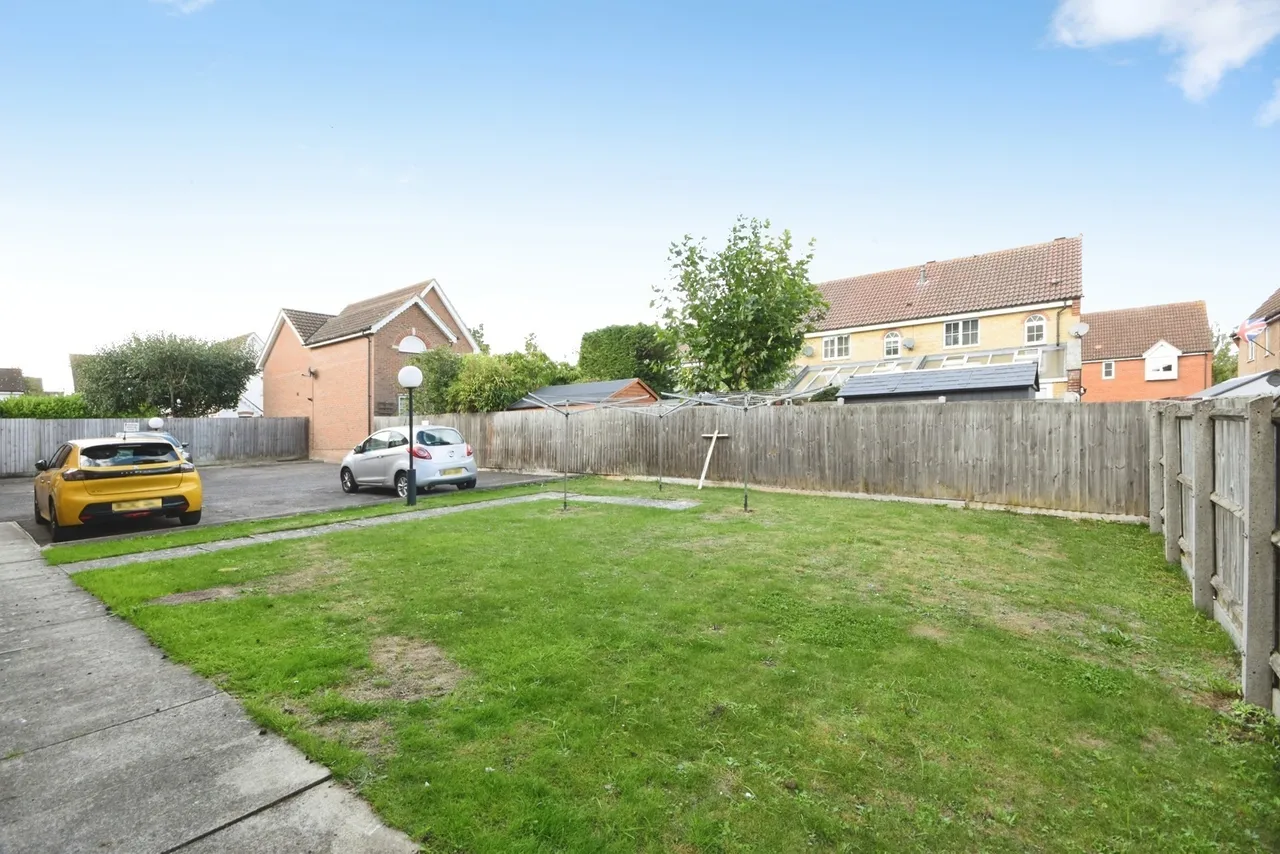 Ridings Avenue, Great Notley, CM77, photo 10