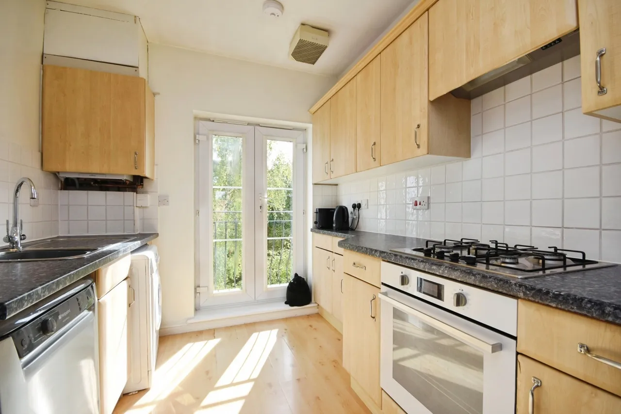 Ridings Avenue, Great Notley, CM77, photo 3