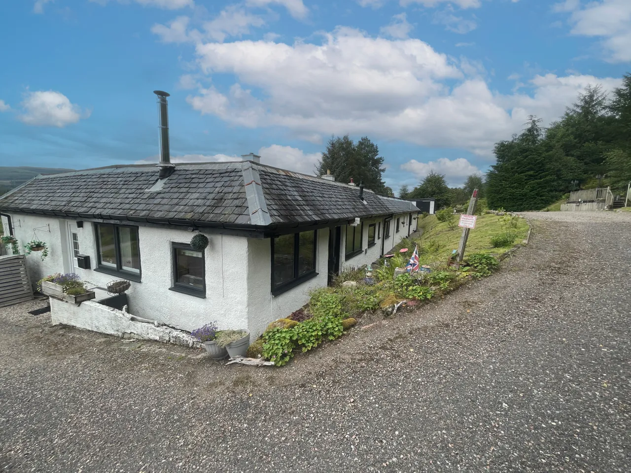 Aberchalder, Invergarry, Inverness-shire, PH35 4HN, photo 3