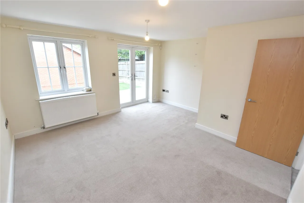 Woodlands Road, Farnborough, Hampshire, GU14 9QJ, photo 6