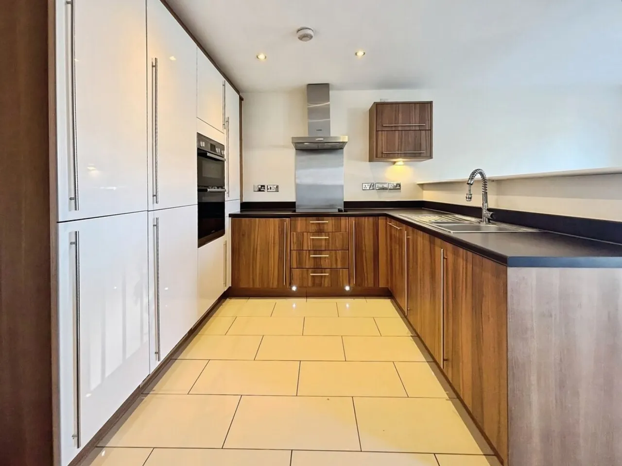 Cedar Drive, Seacroft, LS14, photo 3