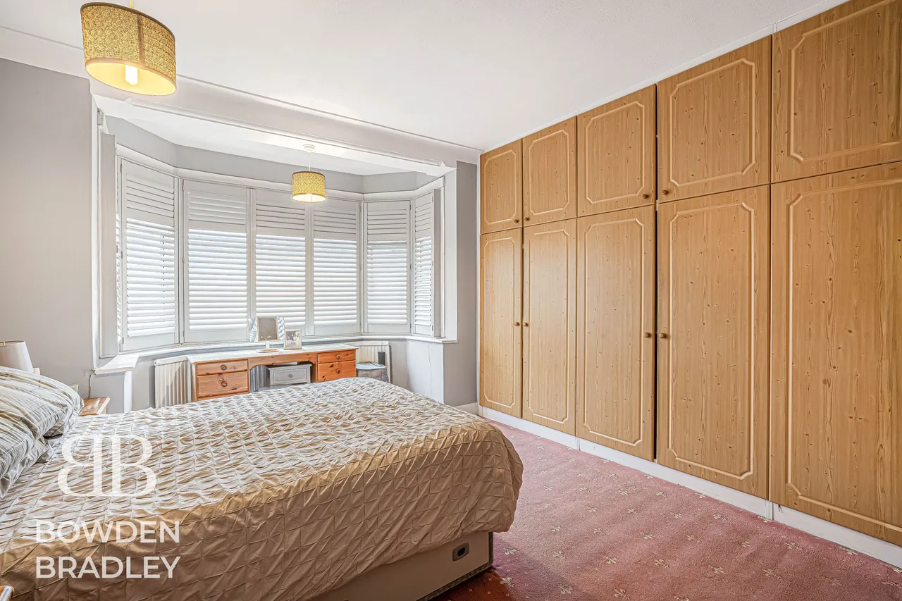 Wanstead Lane, Ilford, IG1, photo 16