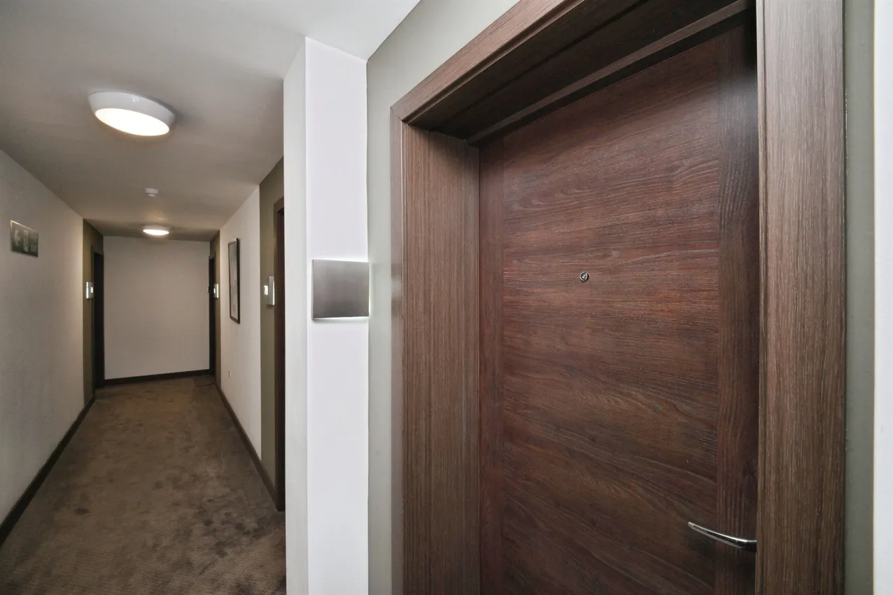 Edinburgh Gate, HARLOW, photo 11