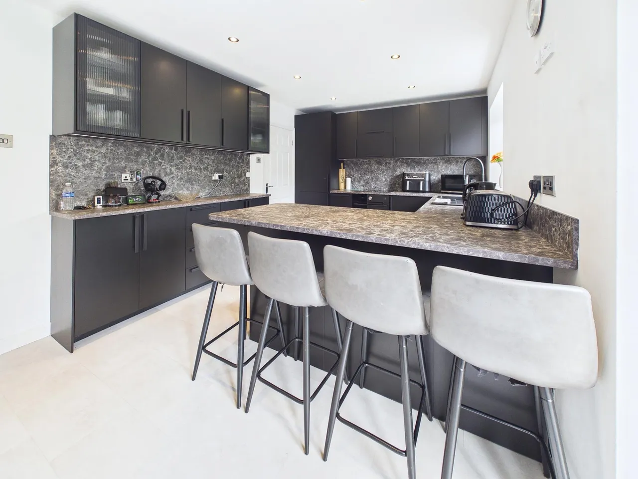 Glenside, Appley Bridge, WN6, photo 11