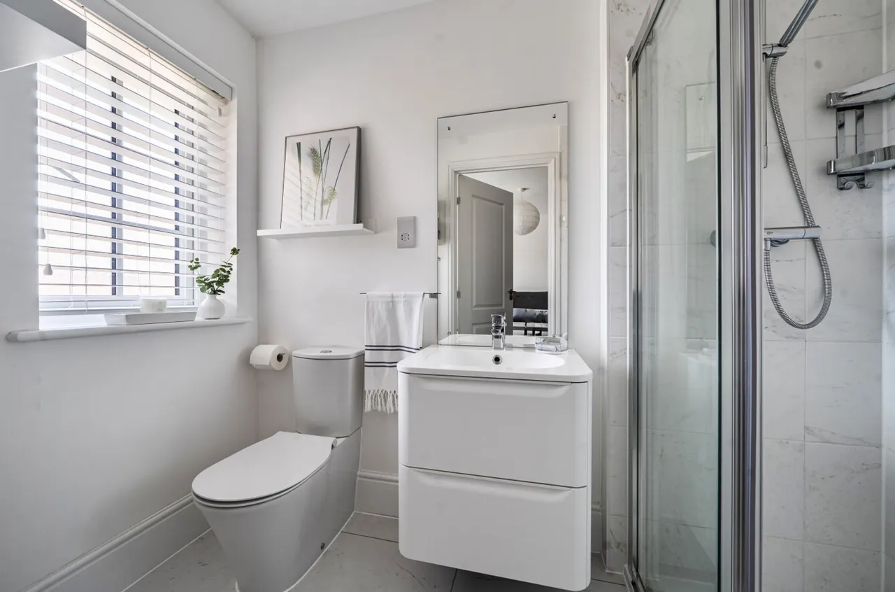 Anchor Lane, Havant, PO9, photo 11
