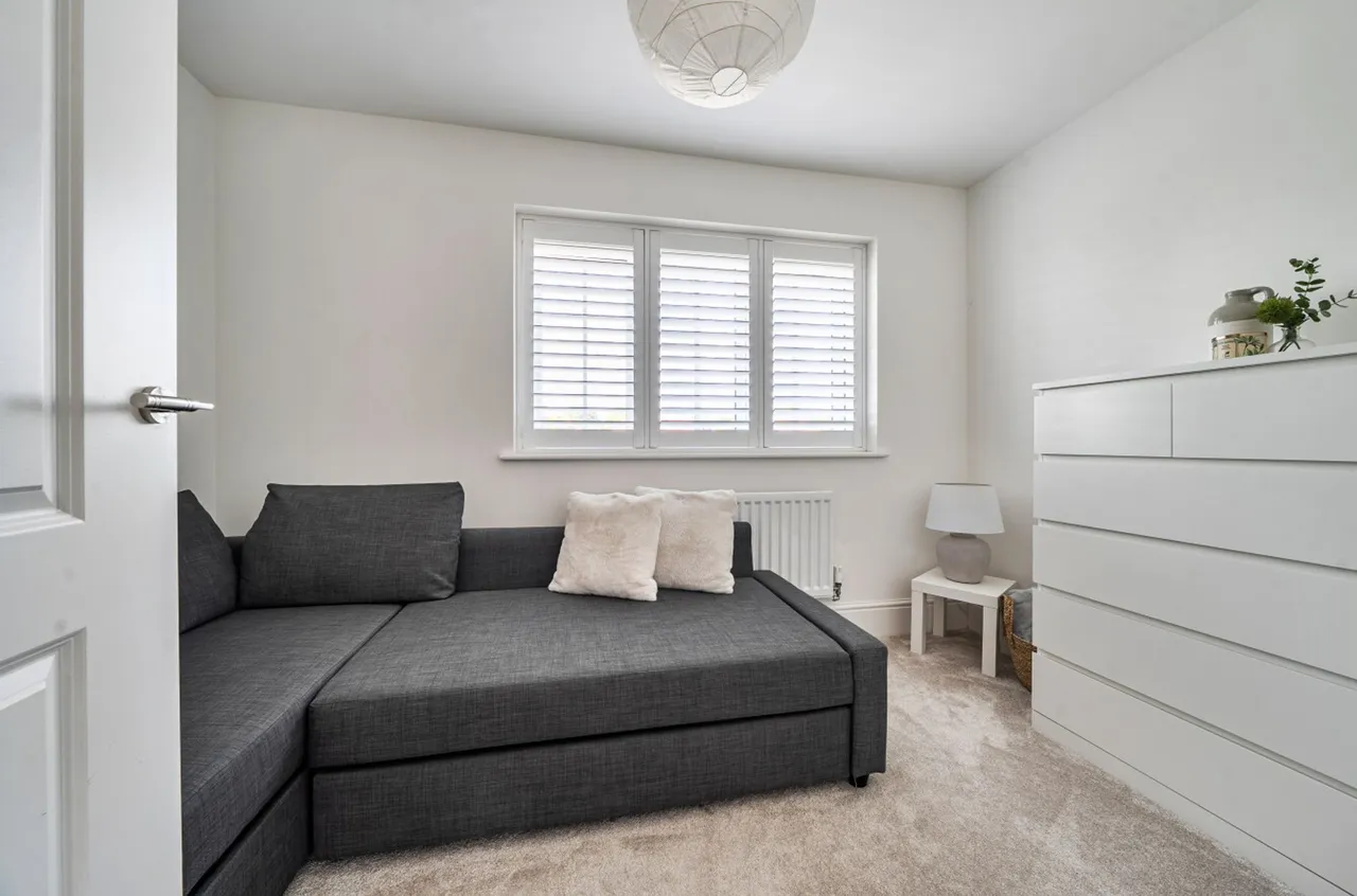 Anchor Lane, Havant, PO9, photo 15