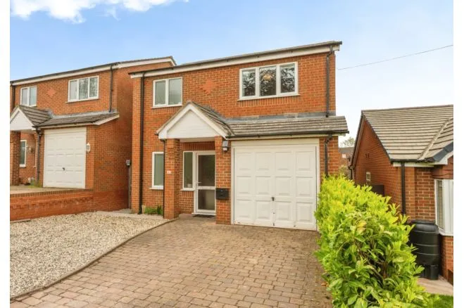 3 bed house for sale — Eastwood Drive, Kidderminster