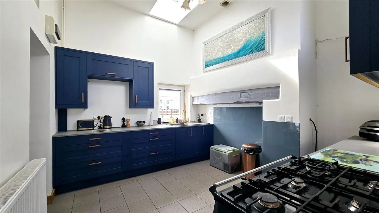 Minffordd Road, Caergeiliog, LL65, photo 4