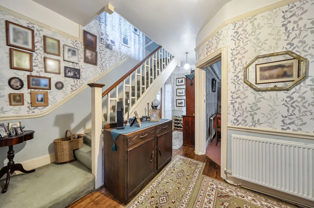 Smitham Downs Road, Purley CR8 4NH, photo 9