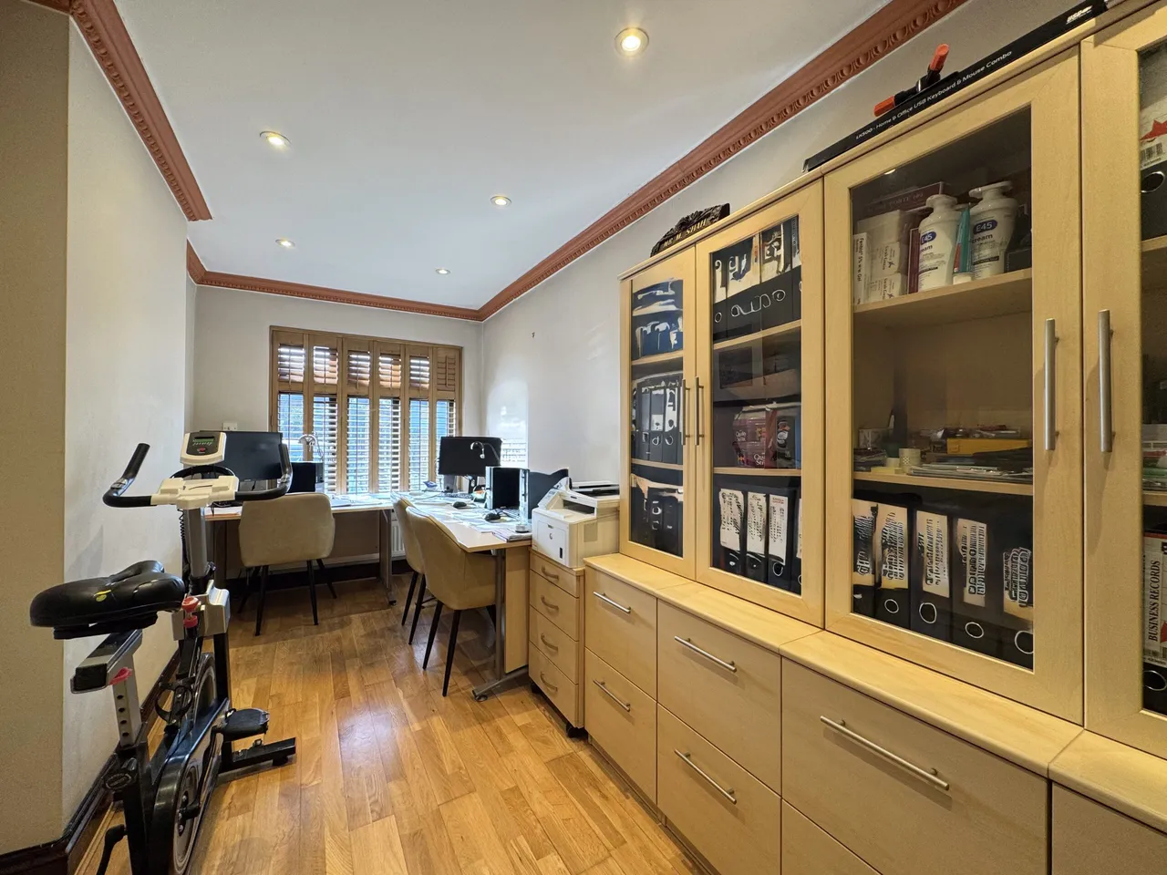 Edgwarebury Lane, Edgware, HA8, photo 10